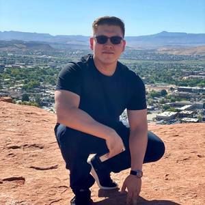 Meet your Posher, Javier